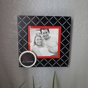 Picture frame Life is Good.